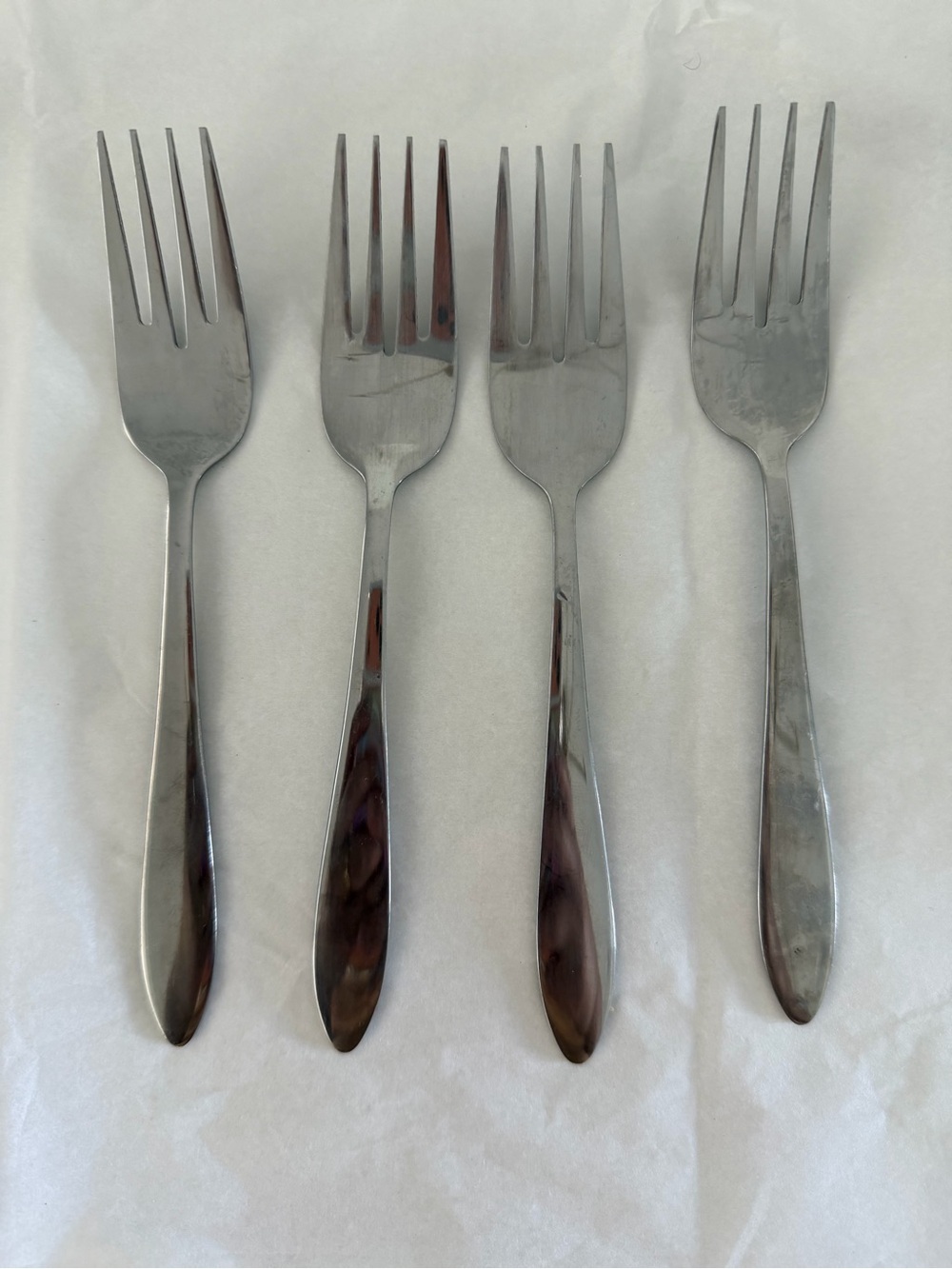 Oneida Icarus Pointed Forks – Set of 4